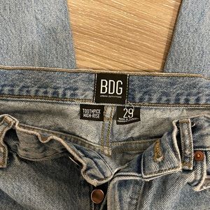 bdg jeans | boyfriend/high rise fit